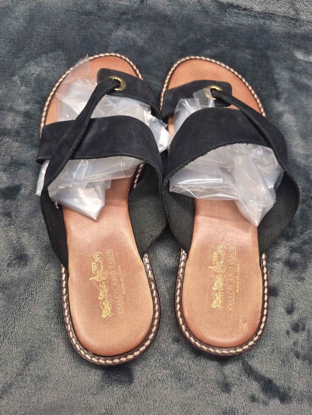 Coach And Four Black Slip On Sandals Women's Size 6.5 Paded Footbed Made Italy - Picture 3 of 11